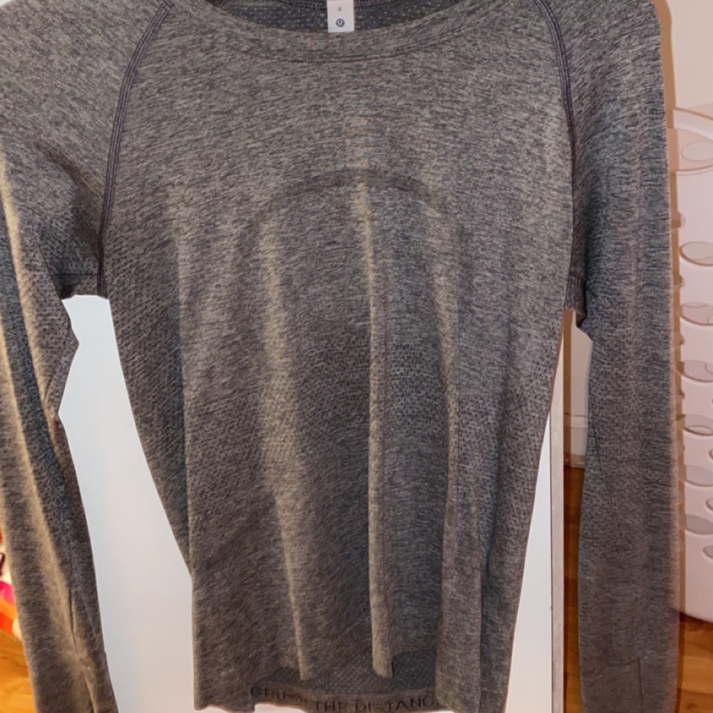Lululemon swiftly tech